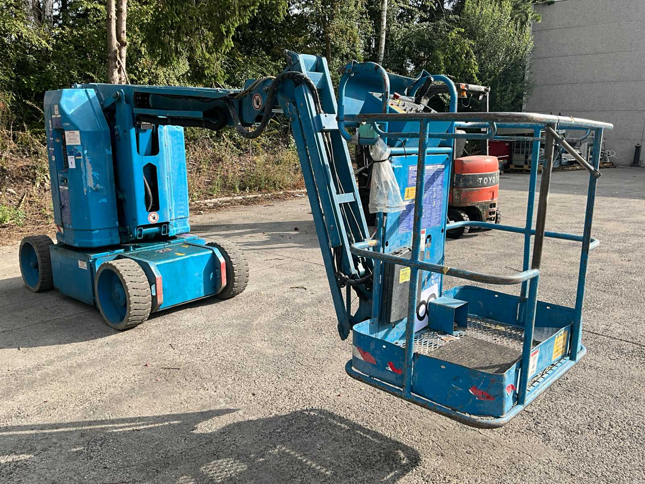 Genie Z30N - Emelő: 5 kép. Genie Z30N - Emelő: 5 kép.
