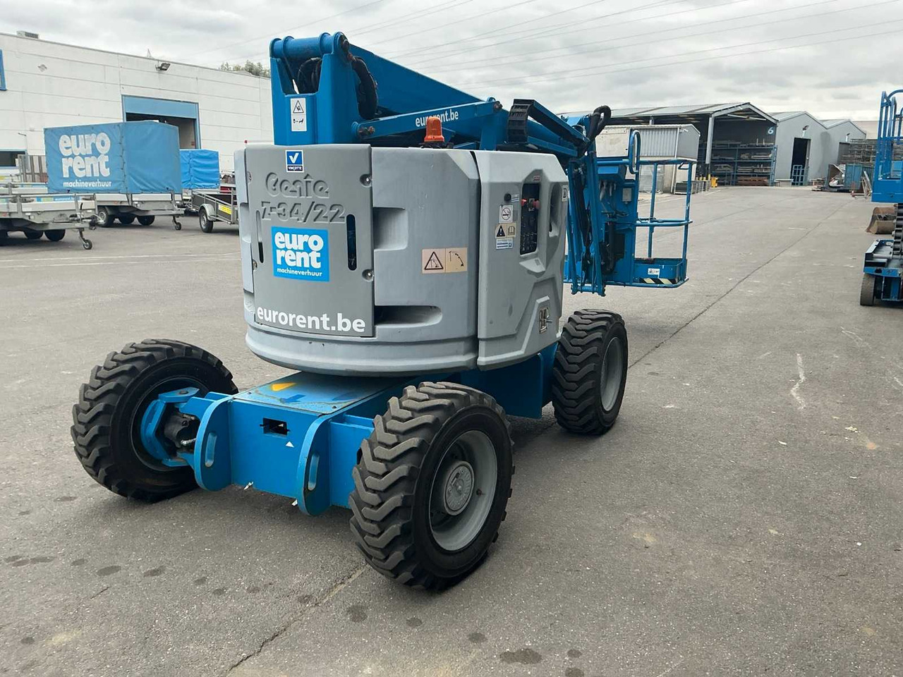 Genie Z34/22 - Emelő: 3 kép. Genie Z34/22 - Emelő: 3 kép.