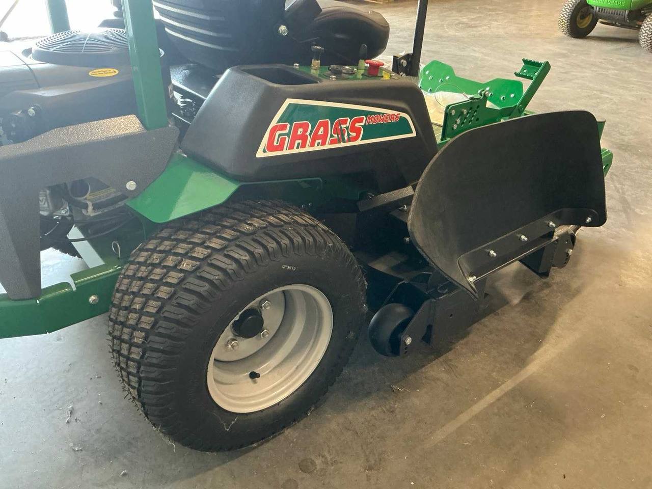 Grassmowers JRZ1 48 - Kerti fűkasza: 4 kép. Grassmowers JRZ1 48 - Kerti fűkasza: 4 kép.