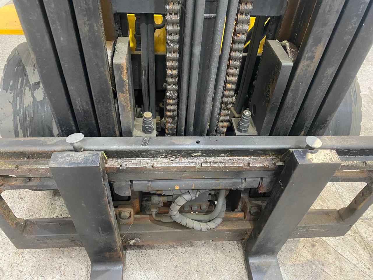 HYUNDAI - 2012 - 25L-7A - FORKLIFT TRUCK - Villás targonca: 3 kép. HYUNDAI - 2012 - 25L-7A - FORKLIFT TRUCK - Villás targonca: 3 kép.