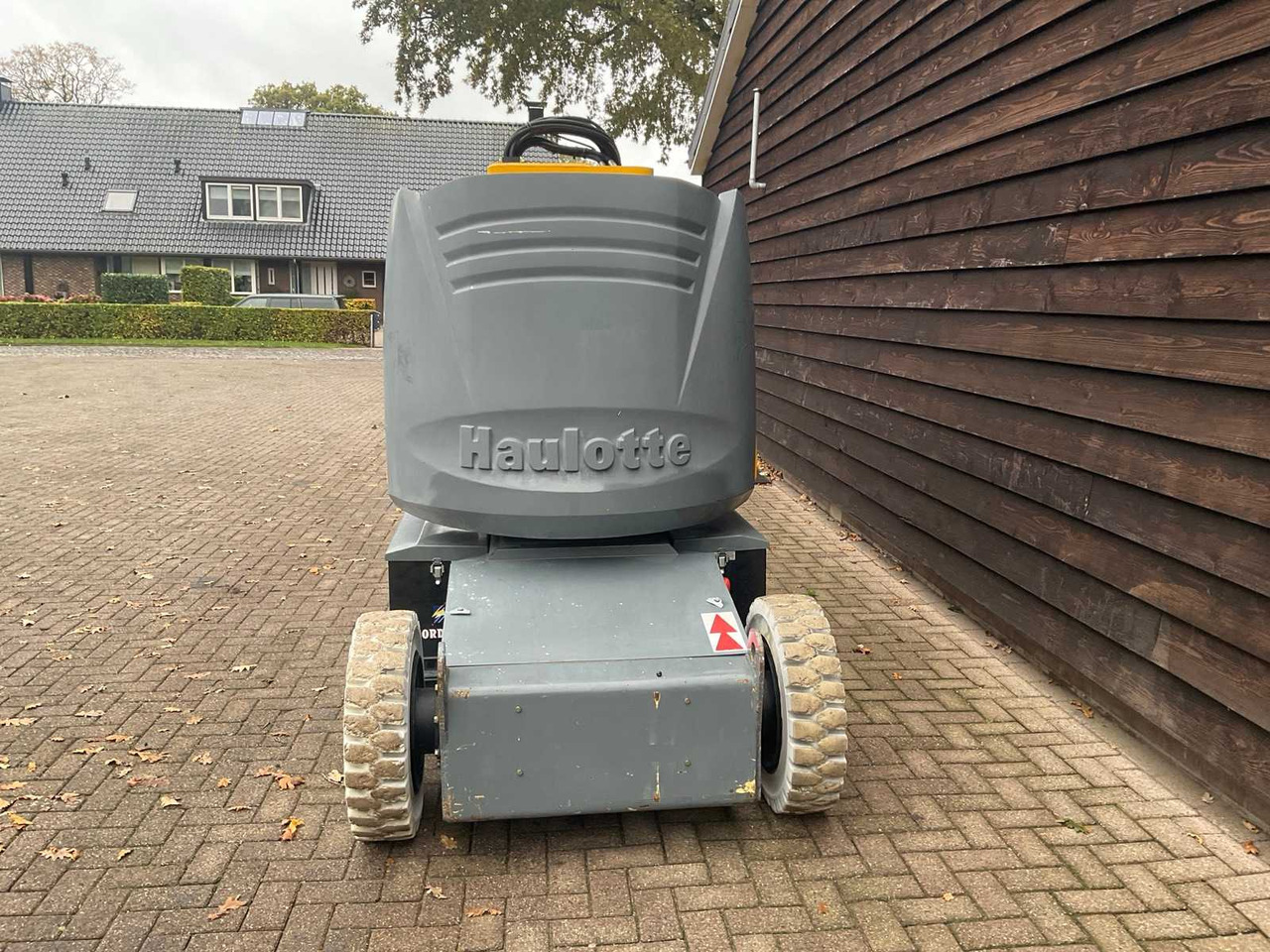 Haulotte HA12IP - Emelő: 5 kép. Haulotte HA12IP - Emelő: 5 kép.