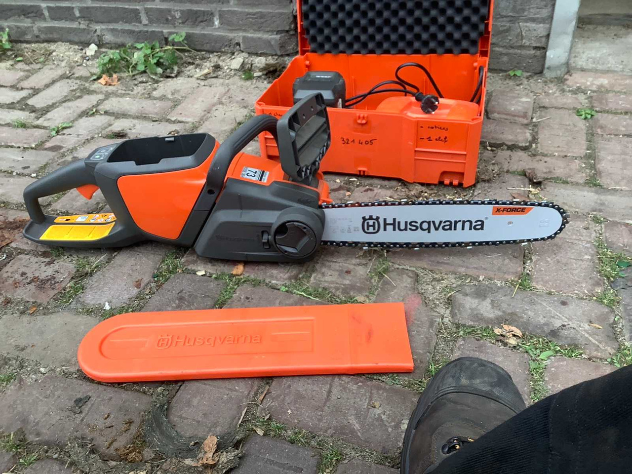 Husqvarna 136li - Kerti gépek: 5 kép. Husqvarna 136li - Kerti gépek: 5 kép.