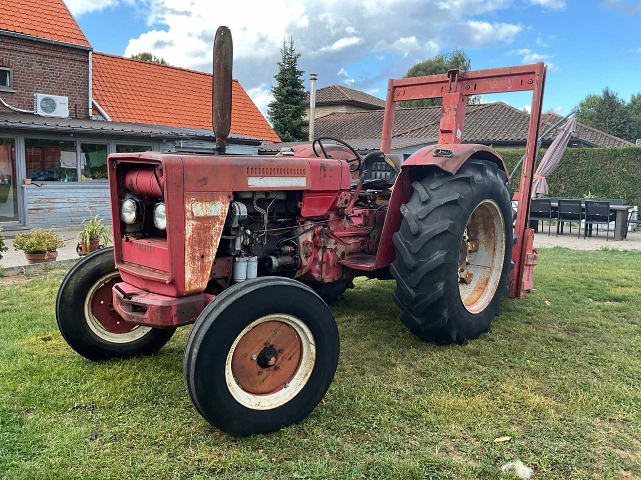 International - Traktor: 1 kép. International - Traktor: 1 kép.