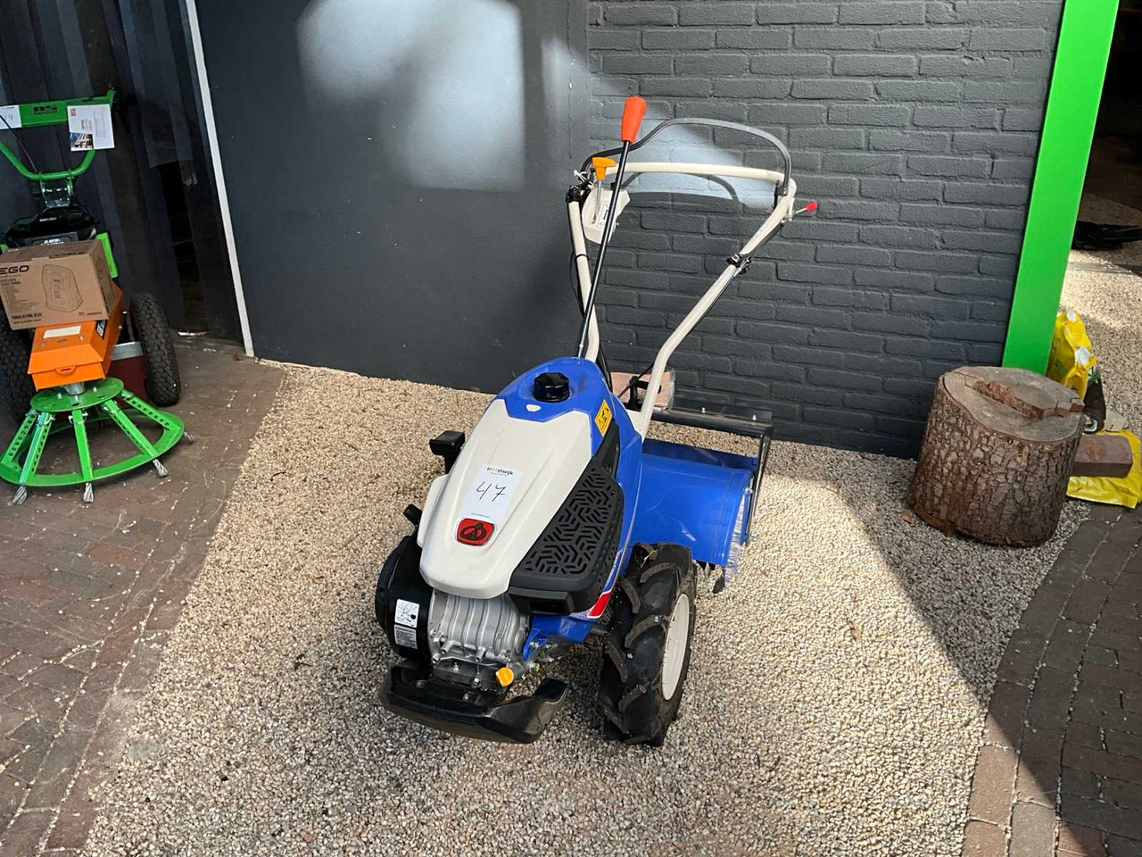 Iseki KCR703 - Talajmaró: 1 kép. Iseki KCR703 - Talajmaró: 1 kép.