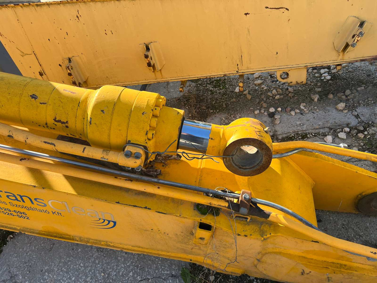 JCB EXCAVATOR BOOM - Kotrógép: 3 kép. JCB EXCAVATOR BOOM - Kotrógép: 3 kép.