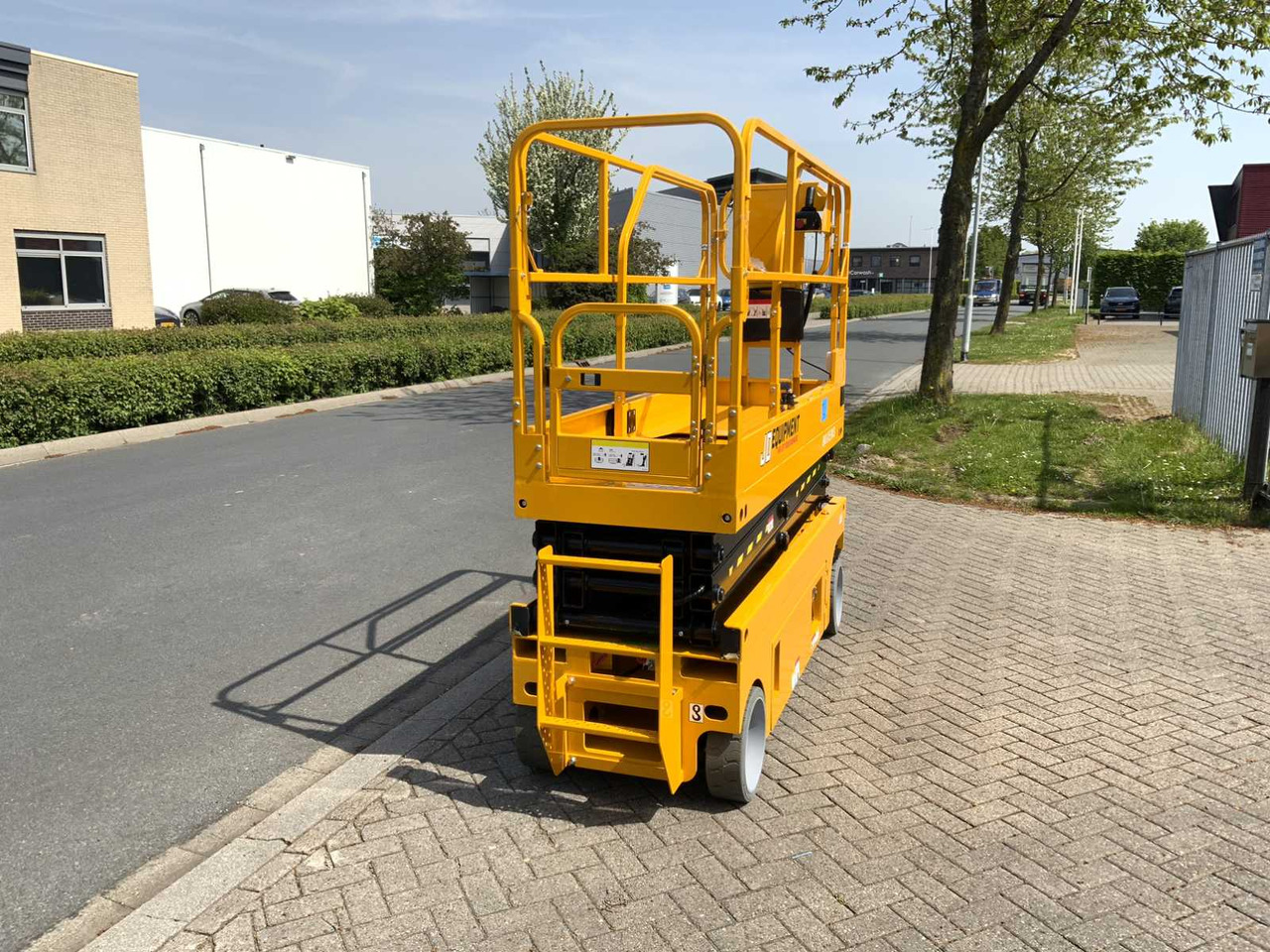JD 80XENS - Emelő: 5 kép. JD 80XENS - Emelő: 5 kép.