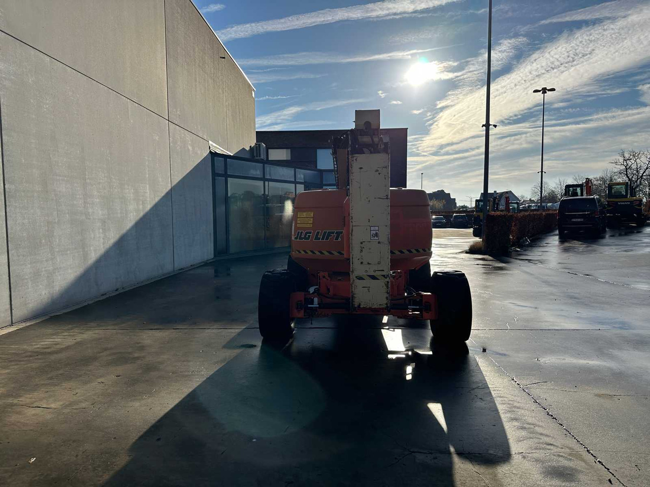 JLG - 1998 - 600AJ - AERIAL PLATFORM - Emelő: 2 kép. JLG - 1998 - 600AJ - AERIAL PLATFORM - Emelő: 2 kép.