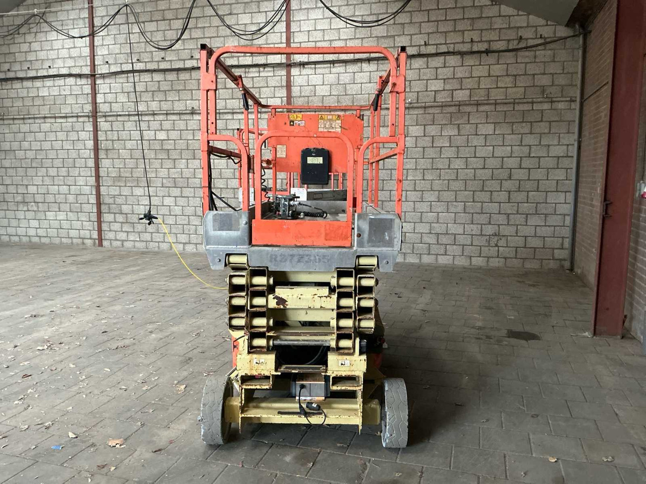 JLG 3246Es - Emelő: 2 kép. JLG 3246Es - Emelő: 2 kép.