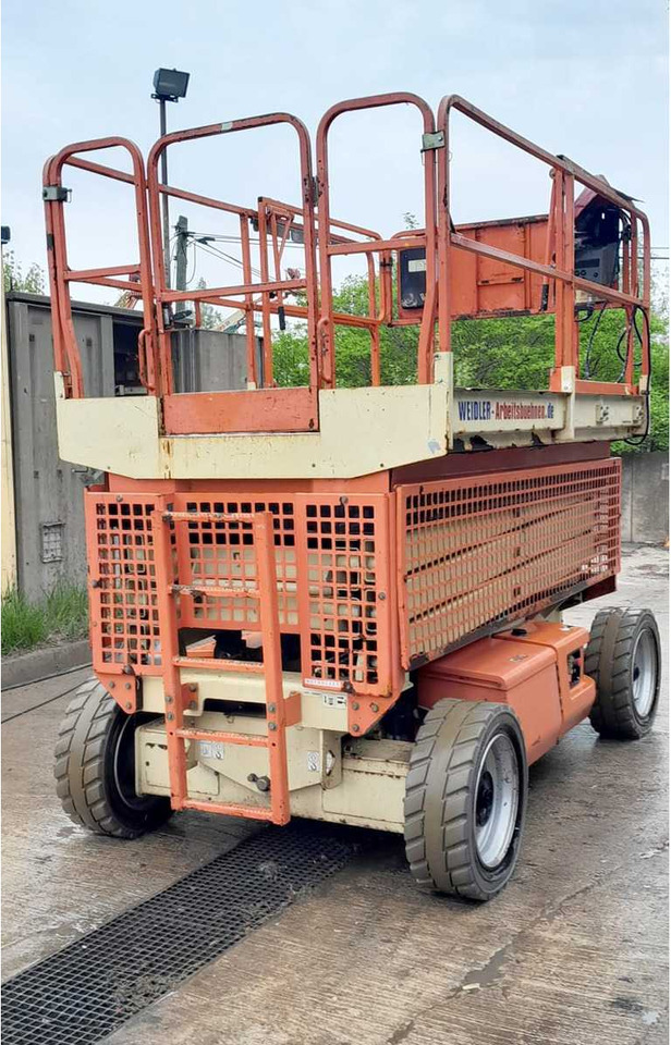 JLG - 3369LE - AERIAL WORK PLATFORMS (NO. 28126) - 2002 - Emelő: 4 kép. JLG - 3369LE - AERIAL WORK PLATFORMS (NO. 28126) - 2002 - Emelő: 4 kép.