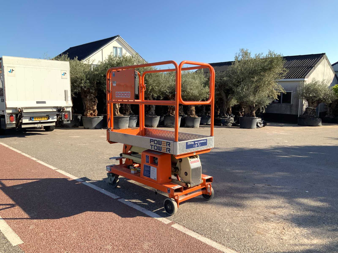 JLG Power Tower - Emelő: 5 kép. JLG Power Tower - Emelő: 5 kép.