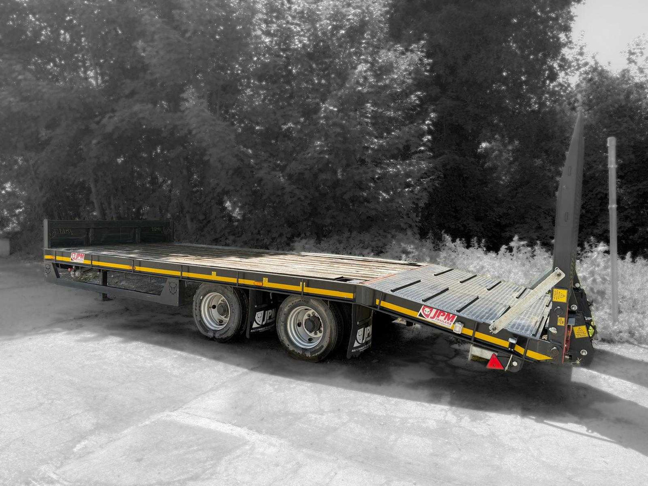 JMP TRAILERS - Mezőgazdasági platós pótkocsi: 1 kép. JMP TRAILERS - Mezőgazdasági platós pótkocsi: 1 kép.