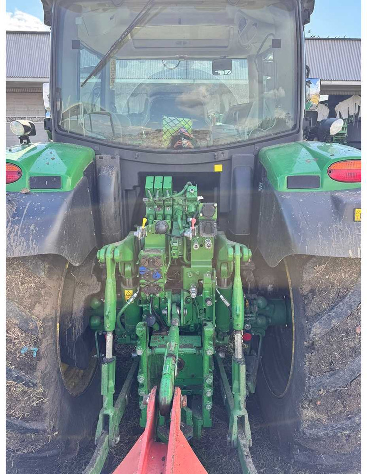JOHN DEERE 6155R - Traktor: 5 kép. JOHN DEERE 6155R - Traktor: 5 kép.