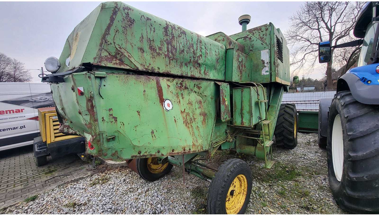 JOHN DEERE 950 COMBINE HARVESTER - Kombájn: 3 kép. JOHN DEERE 950 COMBINE HARVESTER - Kombájn: 3 kép.