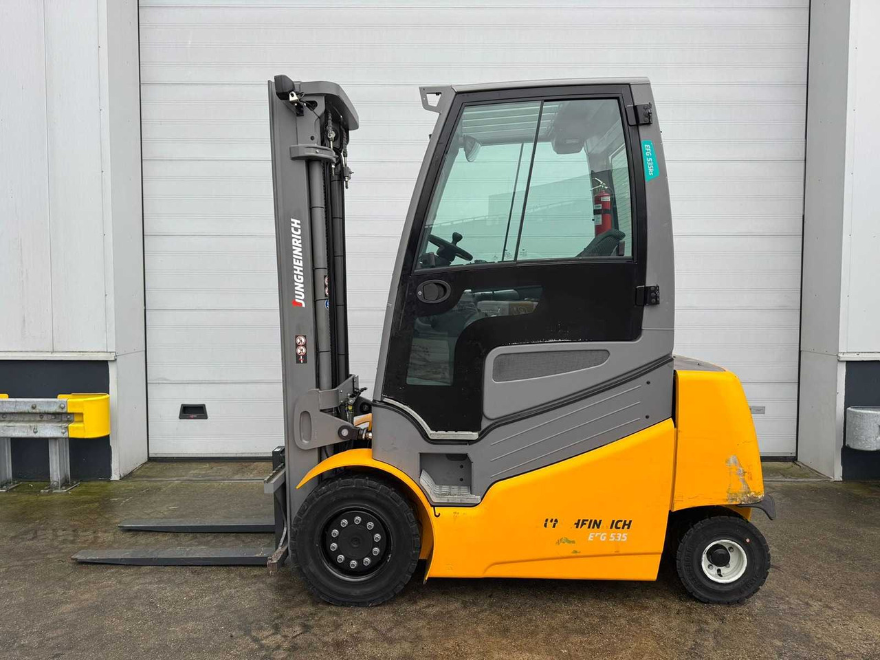 JUNGHEINRICH - 2016 - EFG-535-KS - FORKLIFT TRUCK - Villás targonca: 2 kép. JUNGHEINRICH - 2016 - EFG-535-KS - FORKLIFT TRUCK - Villás targonca: 2 kép.