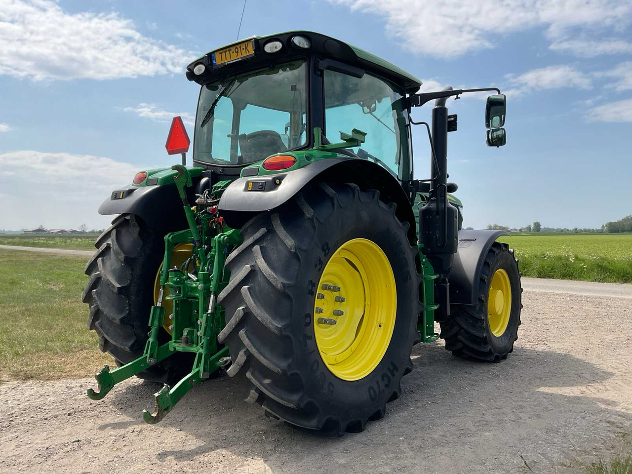 John Deere 6145R - Traktor: 5 kép. John Deere 6145R - Traktor: 5 kép.