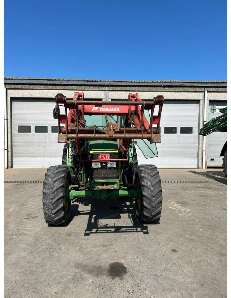 John Deere 6210 - Traktor: 5 kép. John Deere 6210 - Traktor: 5 kép.