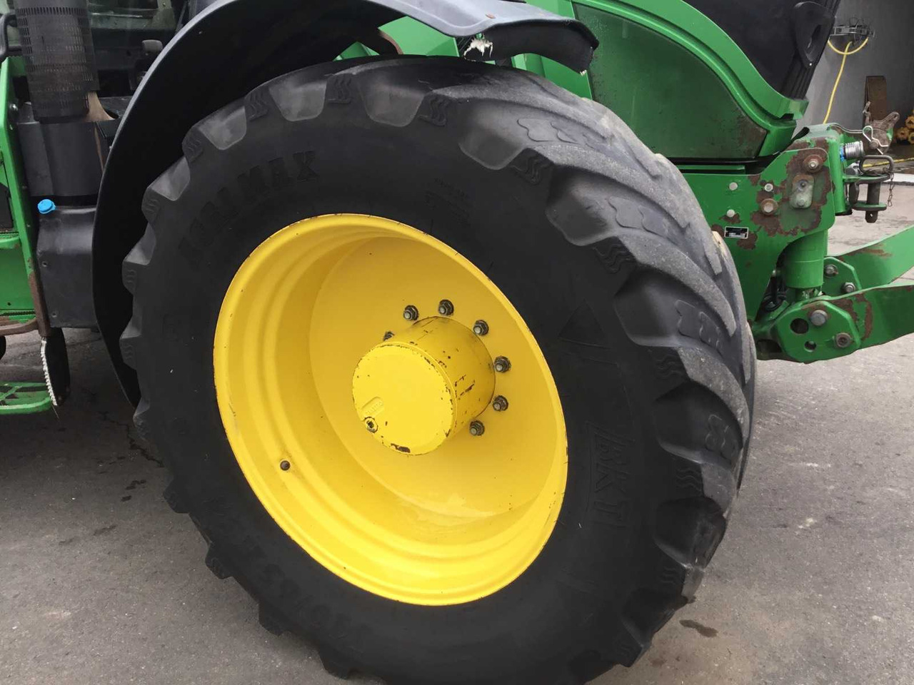 John Deere 6210R - Traktor: 5 kép. John Deere 6210R - Traktor: 5 kép.