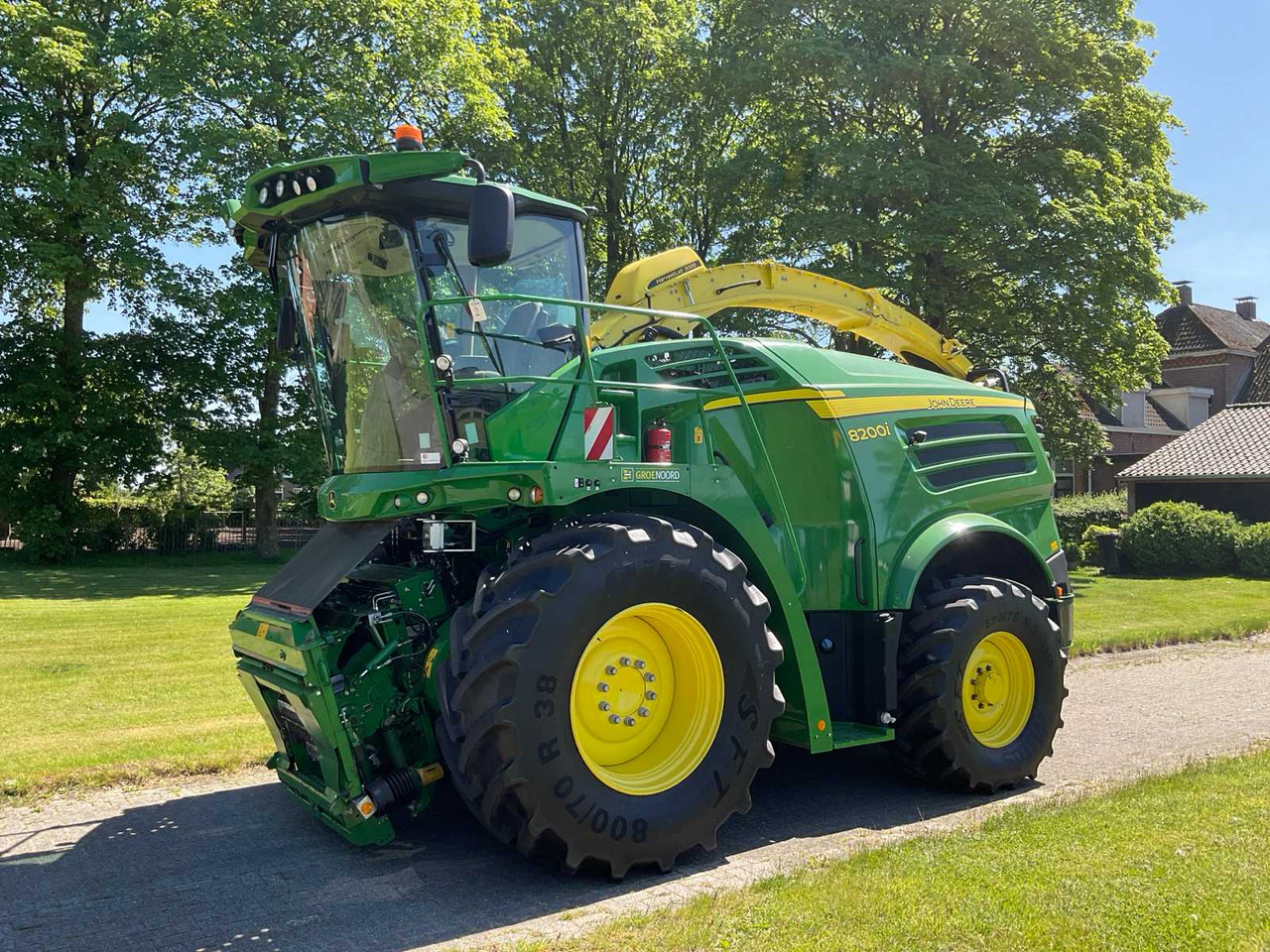 John deere 8200i - Önjáró szecskázógép: 1 kép. John deere 8200i - Önjáró szecskázógép: 1 kép.