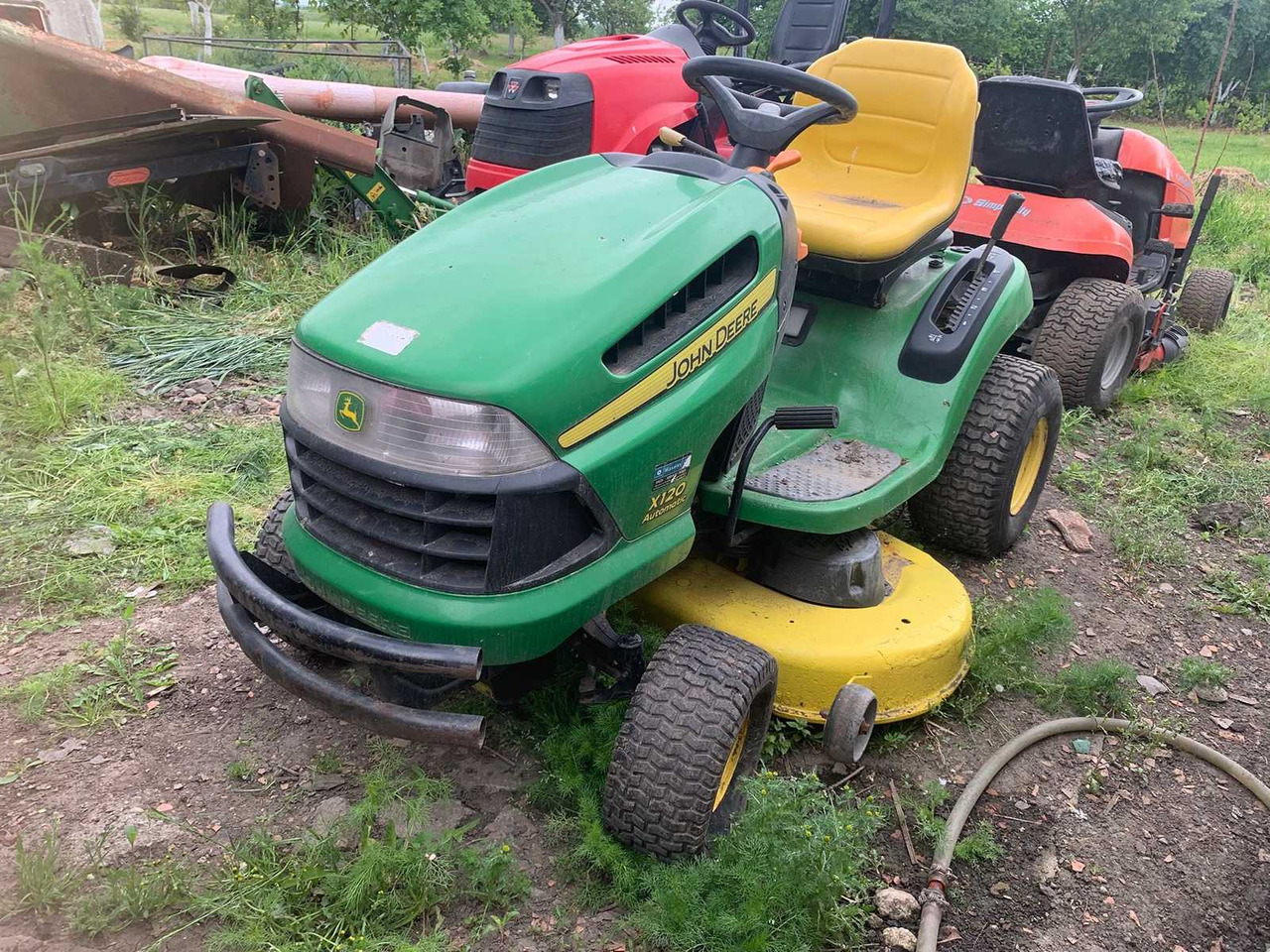 John deere - Traktor: 2 kép. John deere - Traktor: 2 kép.