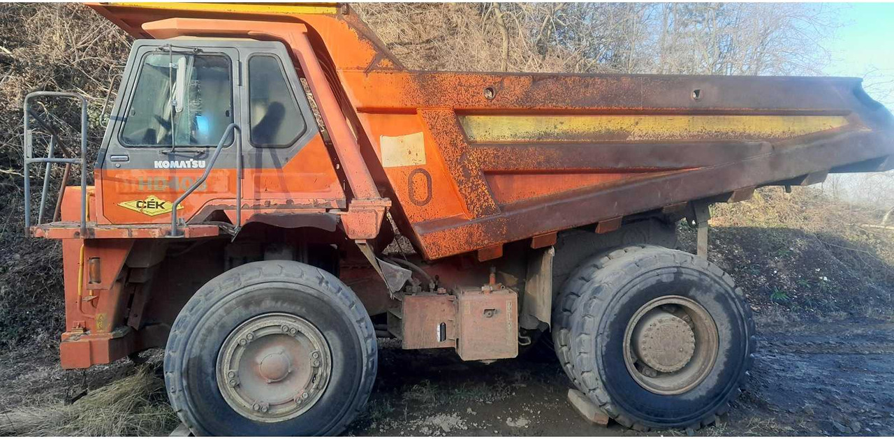 KOMATSU KOMATSU - HD405-6 - DUMPER TRUCK - 2000 - Dömper: 2 kép. KOMATSU KOMATSU - HD405-6 - DUMPER TRUCK - 2000 - Dömper: 2 kép.