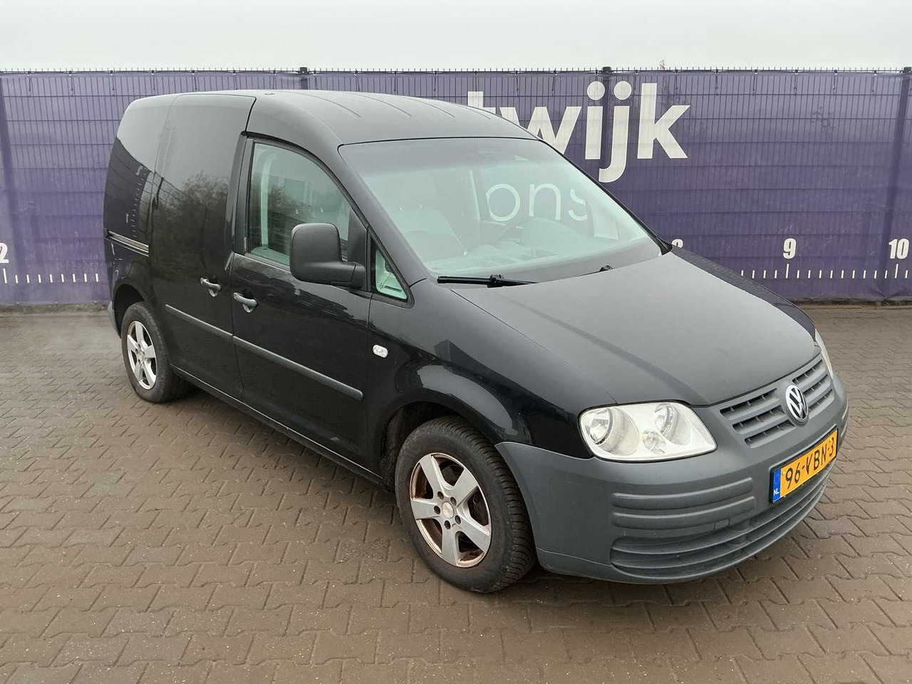 2006 - VOLKSWAGEN - CADDY - 1.9 TDI - COMMERCIAL VEHICLE - Kisteherautó: 2 kép. 2006 - VOLKSWAGEN - CADDY - 1.9 TDI - COMMERCIAL VEHICLE - Kisteherautó: 2 kép.