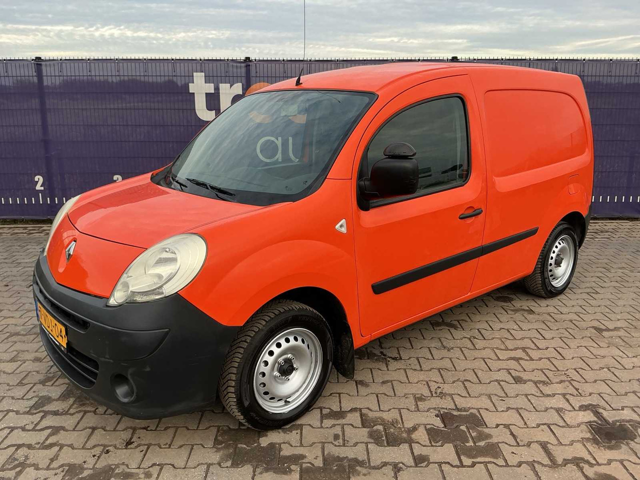 2009 - RENAULT - KANGOO EXPRESS - 1.5 DCI 90 EX.TECH L - COMMERCIAL VEHICLE - Kisteherautó: 1 kép. 2009 - RENAULT - KANGOO EXPRESS - 1.5 DCI 90 EX.TECH L - COMMERCIAL VEHICLE - Kisteherautó: 1 kép.