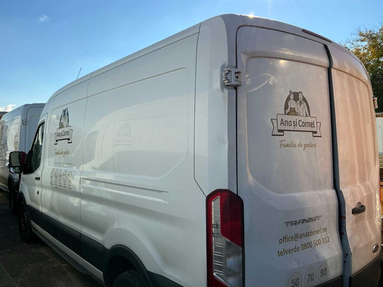 2018 FORD TRANSIT VAN - Kisteherautó: 2 kép. 2018 FORD TRANSIT VAN - Kisteherautó: 2 kép.