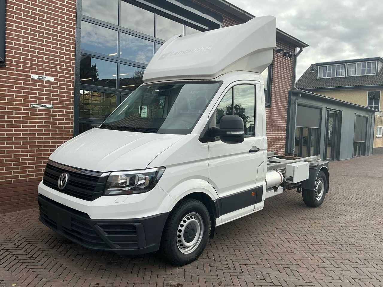 2018 VOLKSWAGEN CRAFTER SZN1E BE TRACTOR - Kisteherautó: 1 kép. 2018 VOLKSWAGEN CRAFTER SZN1E BE TRACTOR - Kisteherautó: 1 kép.