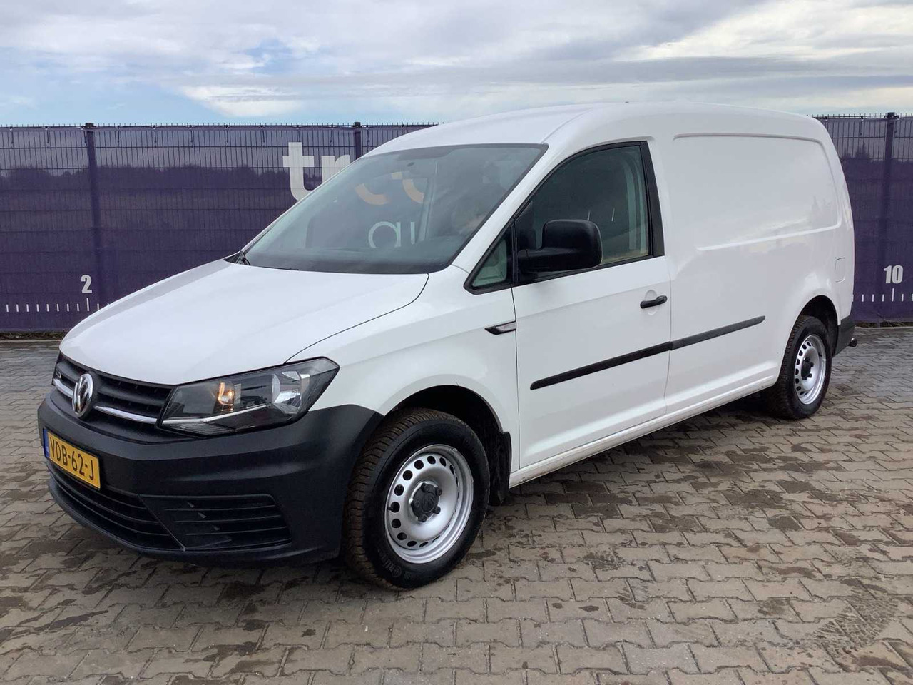 2019 - VOLKSWAGEN - CADDY - 1.4 TGI MAXI L2H1 ECOFUEL - CNG/NATURAL GAS - COMMERCIAL VEHICLE - Kisteherautó: 1 kép. 2019 - VOLKSWAGEN - CADDY - 1.4 TGI MAXI L2H1 ECOFUEL - CNG/NATURAL GAS - COMMERCIAL VEHICLE - Kisteherautó: 1 kép.