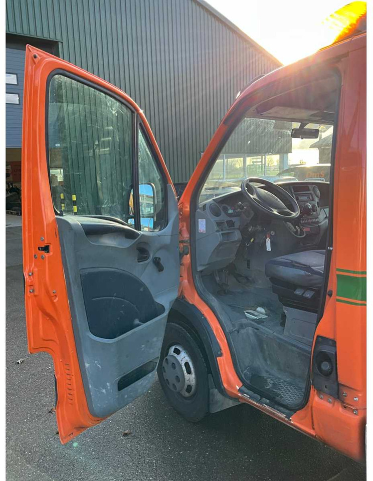 Kisteherautó COMMERCIAL VEHICLE WITH TRAILER: 7 kép. Kisteherautó COMMERCIAL VEHICLE WITH TRAILER: 7 kép.