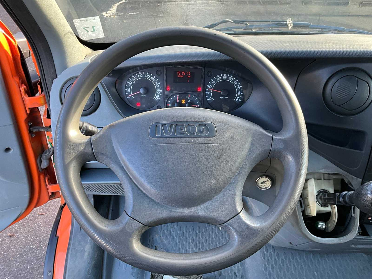 Kisteherautó COMMERCIAL VEHICLE WITH TRAILER: 10 kép. Kisteherautó COMMERCIAL VEHICLE WITH TRAILER: 10 kép.