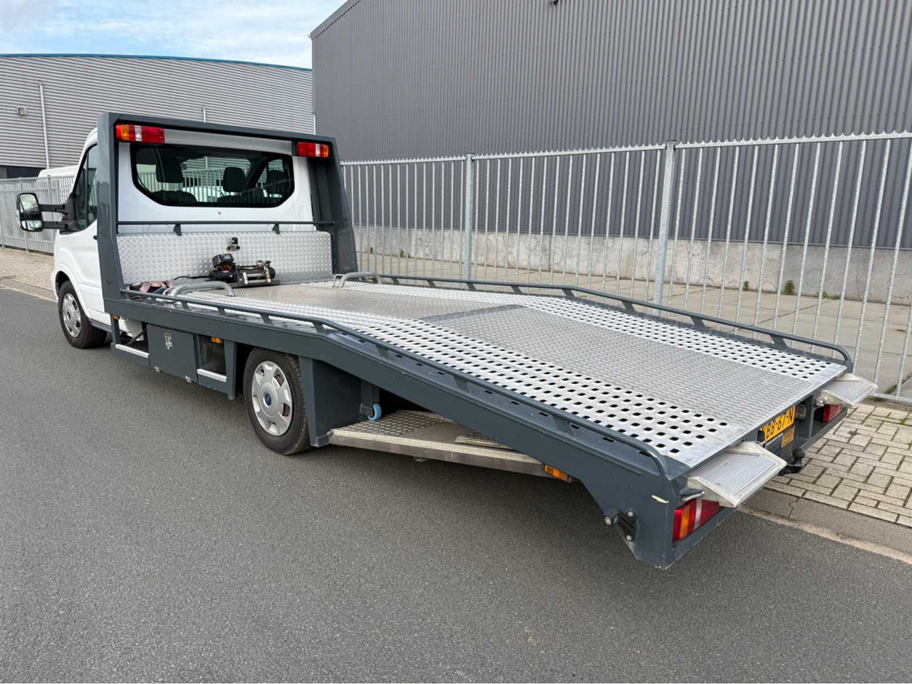 FORD - TRANSIT - TIJHOF CAR TRANSPORTER - COMMERCIAL VEHICLE - 2016 - Kisteherautó: 5 kép. FORD - TRANSIT - TIJHOF CAR TRANSPORTER - COMMERCIAL VEHICLE - 2016 - Kisteherautó: 5 kép.