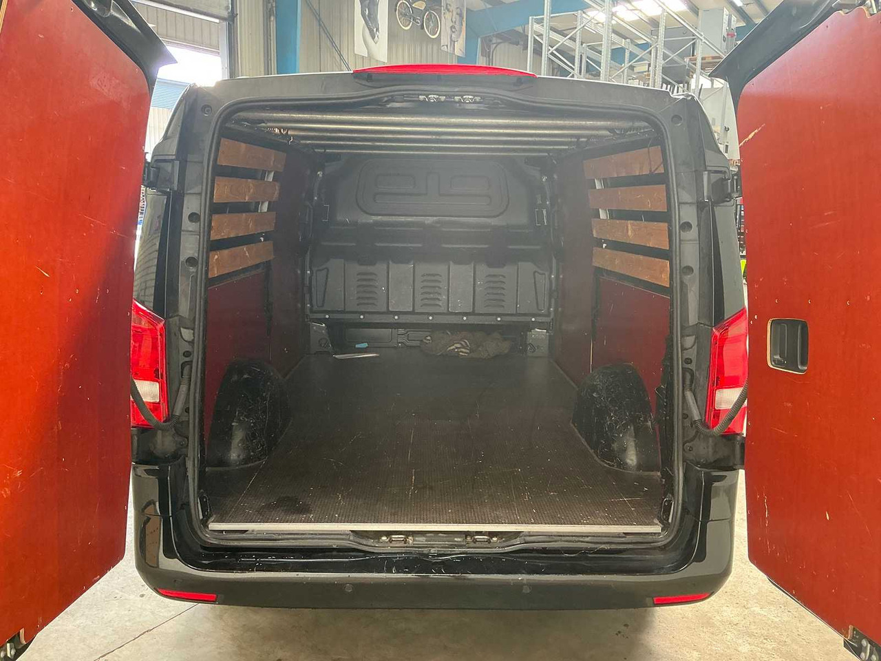 Kisteherautó MERCEDES - 114 CDI - VITO - COMMERCIAL VEHICLE: 15 kép.