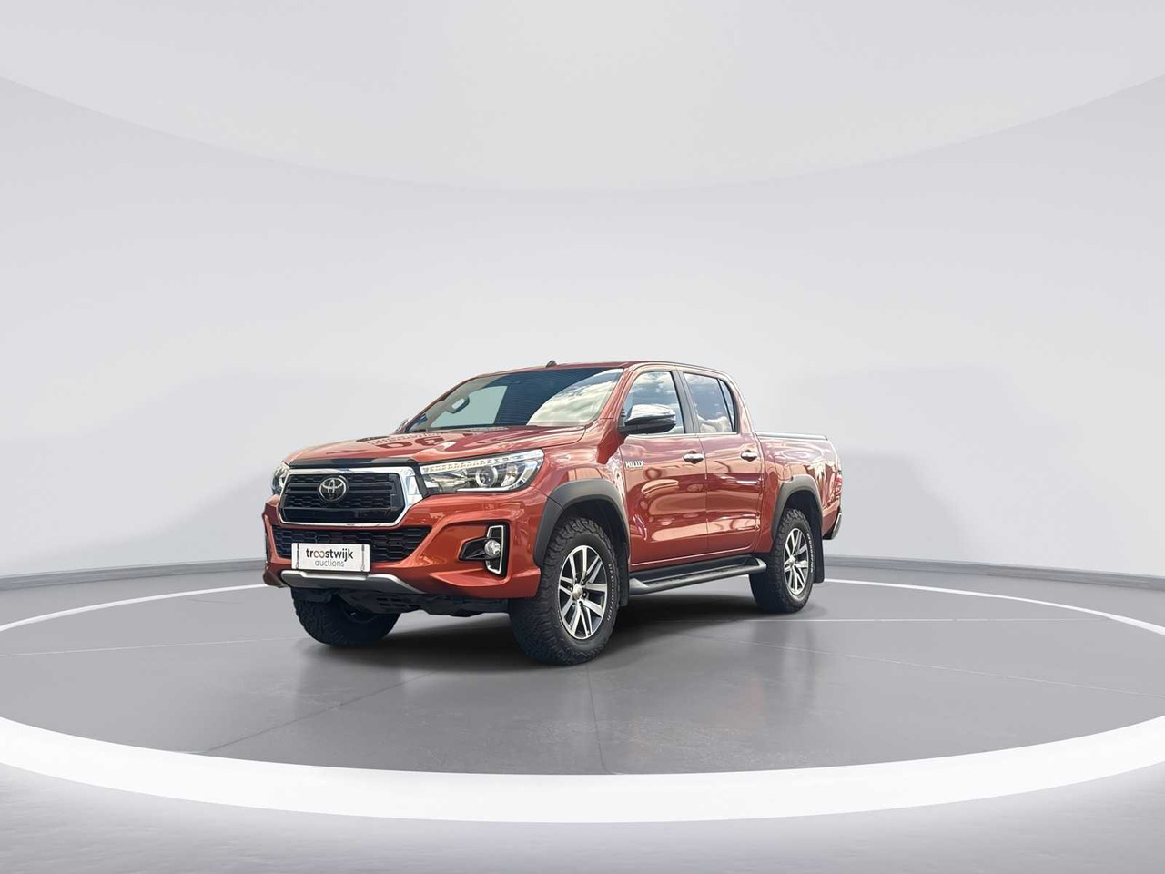 TOYOTA HILUX 2.4 D-4D-F DC EXECUTIVE VAN | V-288-XL - Kisteherautó: 4 kép. TOYOTA HILUX 2.4 D-4D-F DC EXECUTIVE VAN | V-288-XL - Kisteherautó: 4 kép.