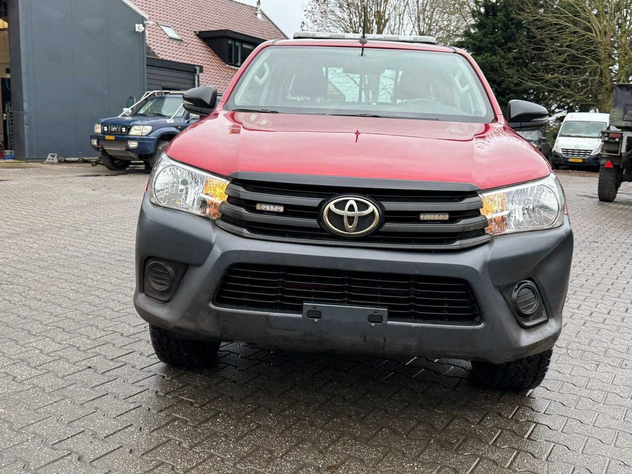 TOYOTA - HILUX - 2019 - 21000KM - COMMERCIAL VEHICLE - Kisteherautó: 4 kép. TOYOTA - HILUX - 2019 - 21000KM - COMMERCIAL VEHICLE - Kisteherautó: 4 kép.