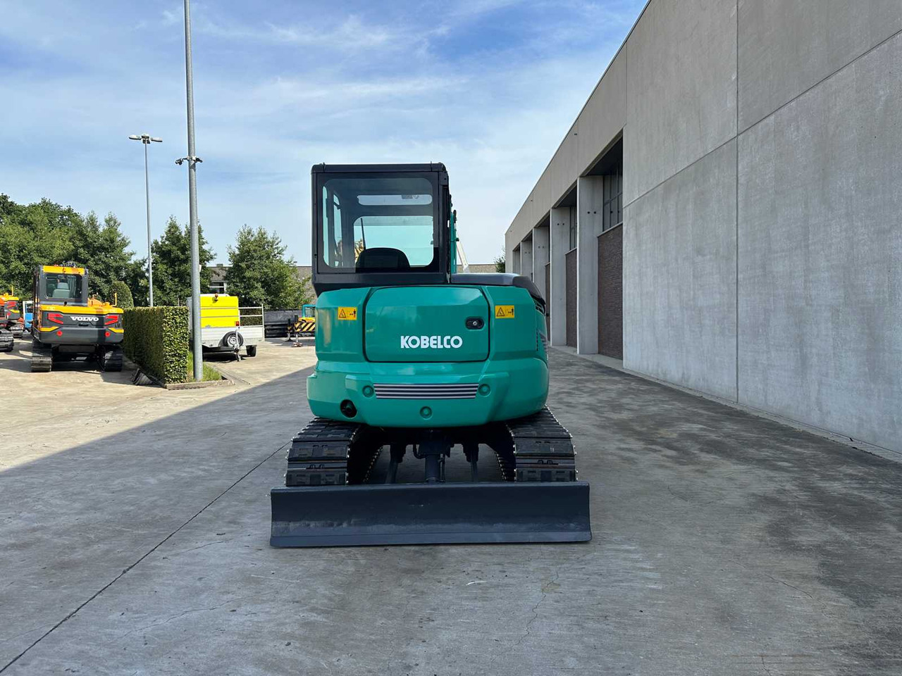 Kobelco SK55SRX-6 - Lánctalpas kotró: 5 kép. Kobelco SK55SRX-6 - Lánctalpas kotró: 5 kép.