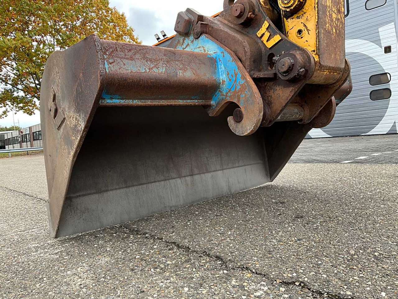 Lánctalpas kotró Komatsu PC130-7: 15 kép.