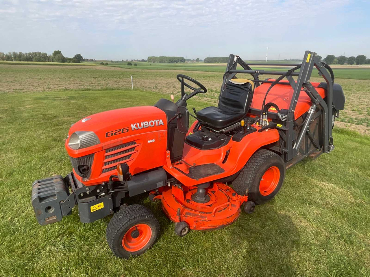 Kubota G 26 HD - Kerti fűkasza: 1 kép. Kubota G 26 HD - Kerti fűkasza: 1 kép.