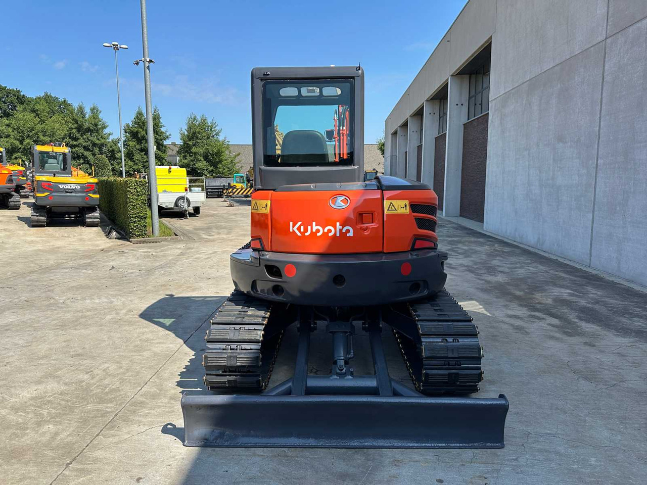 Kubota KX155-5 - Lánctalpas kotró: 5 kép. Kubota KX155-5 - Lánctalpas kotró: 5 kép.