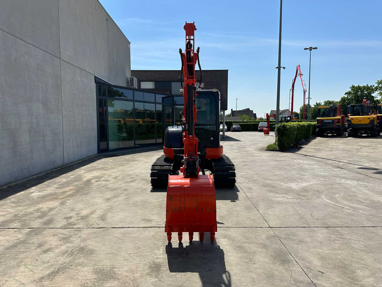 Kubota KX161-3 - Lánctalpas kotró: 2 kép. Kubota KX161-3 - Lánctalpas kotró: 2 kép.