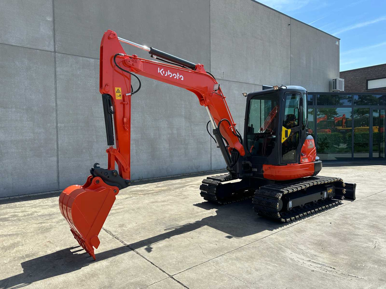 Kubota KX161-3 - Lánctalpas kotró: 1 kép. Kubota KX161-3 - Lánctalpas kotró: 1 kép.