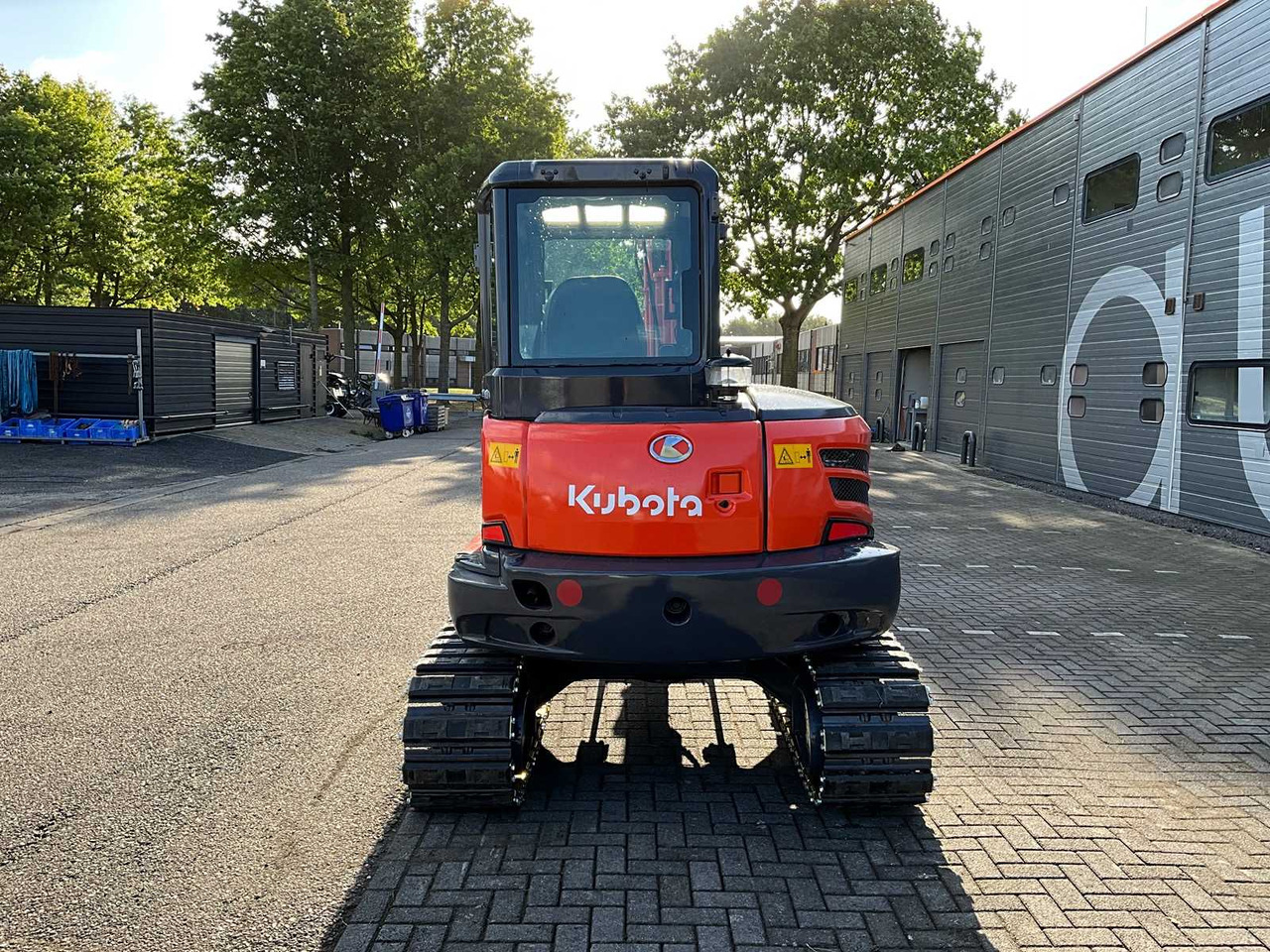 Kubota KX165-5 - Lánctalpas kotró: 4 kép. Kubota KX165-5 - Lánctalpas kotró: 4 kép.