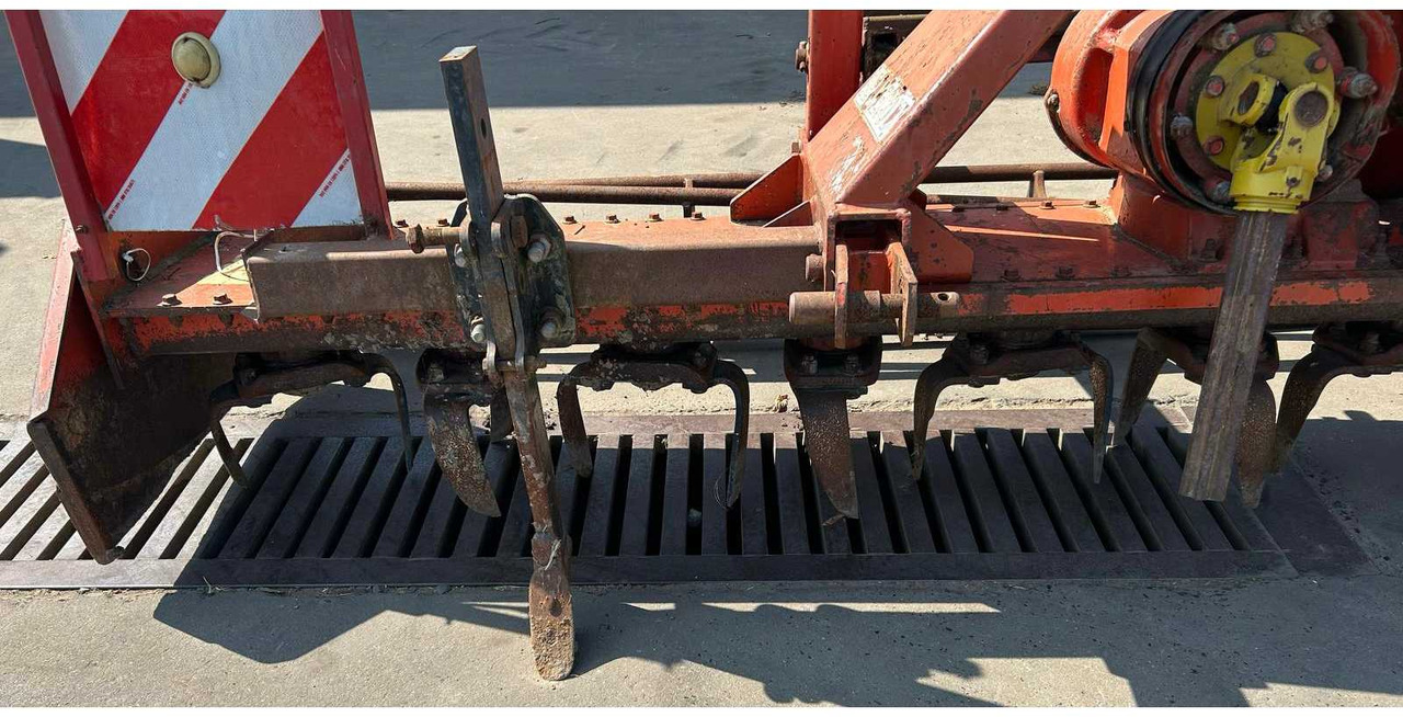 Forgóborona Kuhn Belrecolt HRB 302 D: 6 kép.