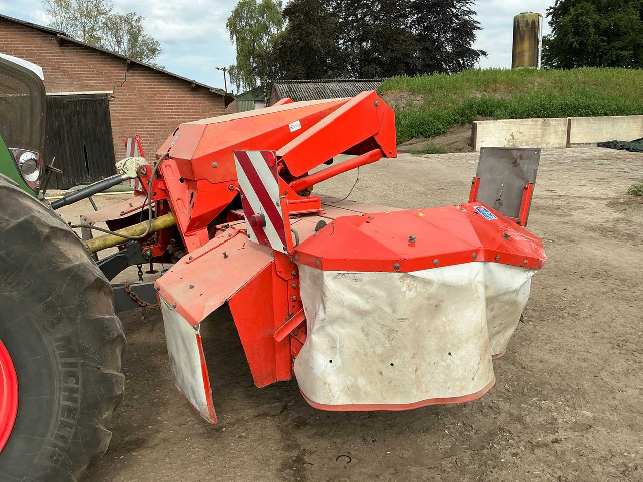 Kuhn FC313F - Szárzúzó/ Mulcsozó: 4 kép. Kuhn FC313F - Szárzúzó/ Mulcsozó: 4 kép.