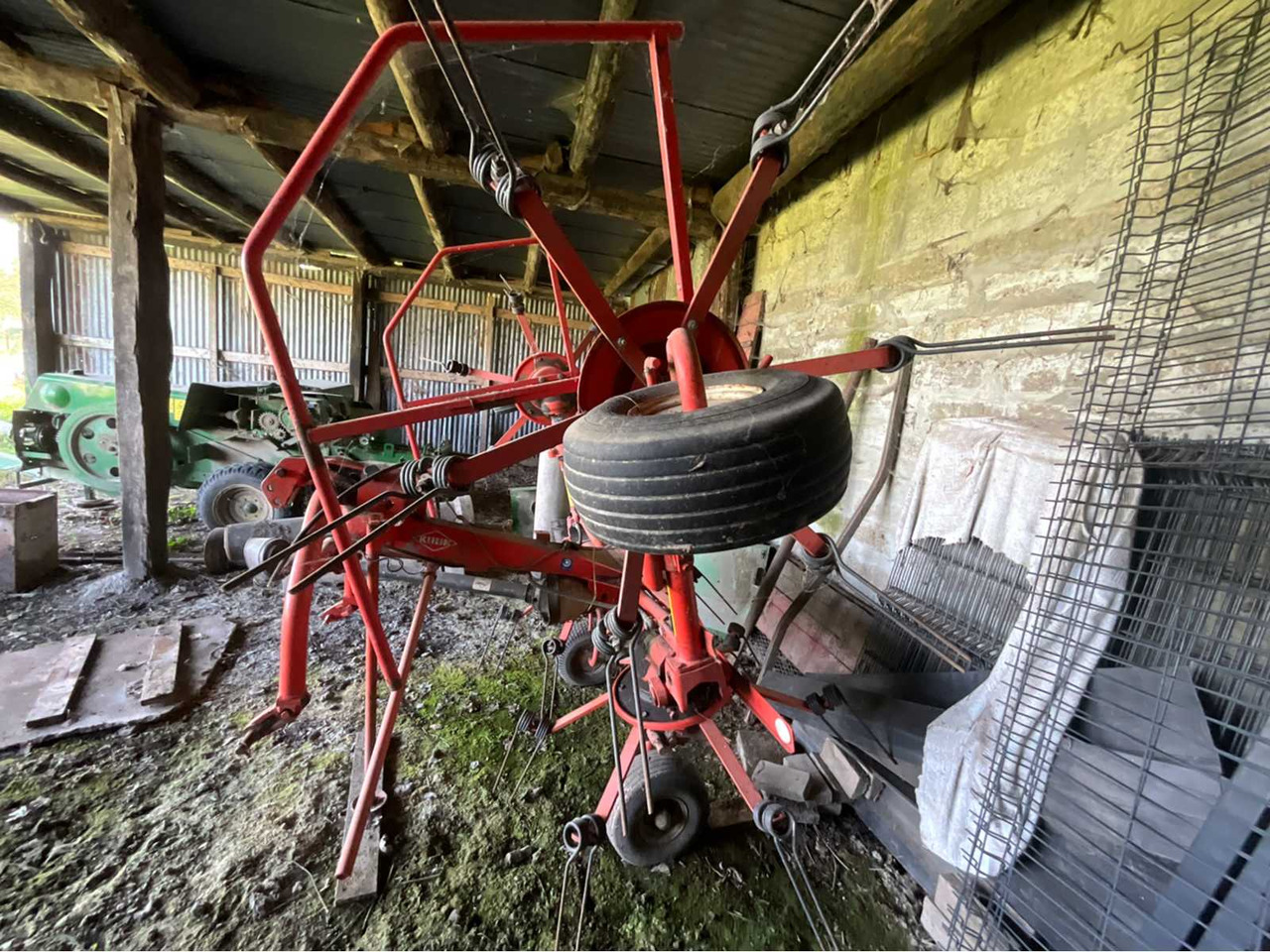 Kuhn GF 5001 MH - Burgonya szárzúzó: 5 kép. Kuhn GF 5001 MH - Burgonya szárzúzó: 5 kép.