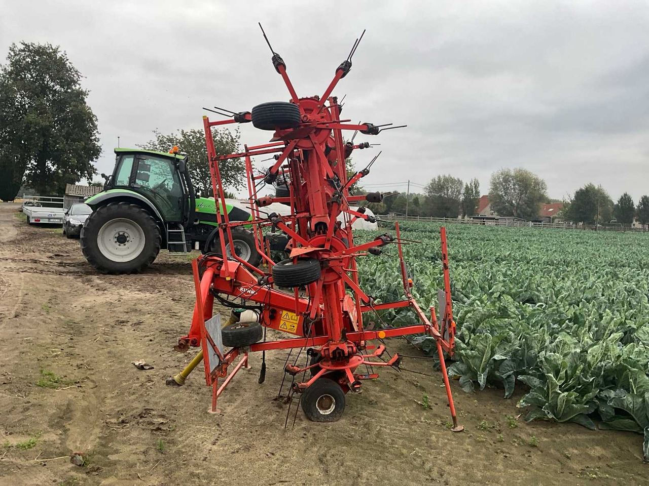 Kuhn GF8501MHO - Szálastakarmány betakarítás gépei: 2 kép. Kuhn GF8501MHO - Szálastakarmány betakarítás gépei: 2 kép.