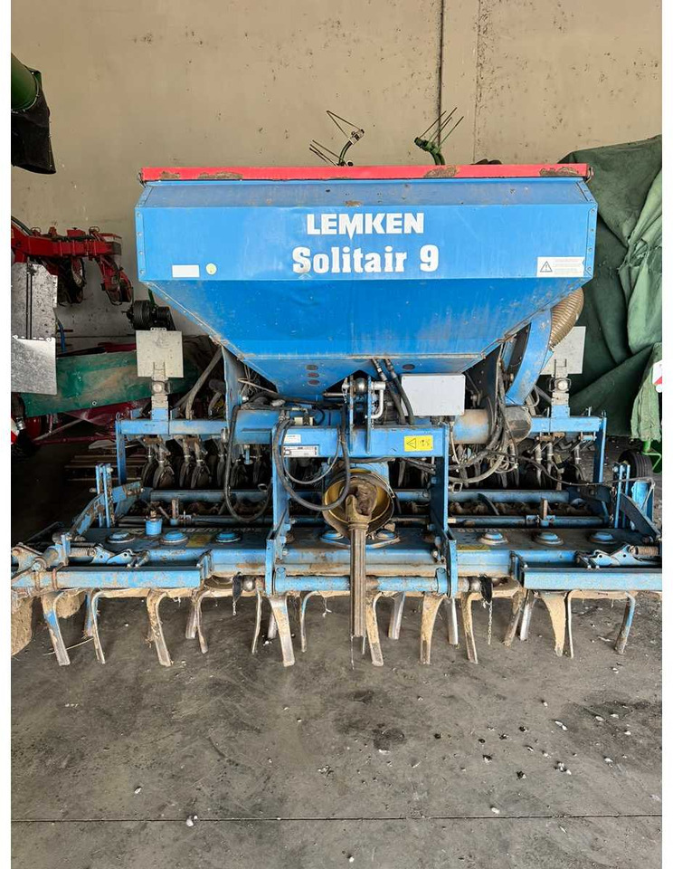LEMKEN SOLITAIR + ZIRKON  - Vetőgép: 1 kép. LEMKEN SOLITAIR + ZIRKON  - Vetőgép: 1 kép.