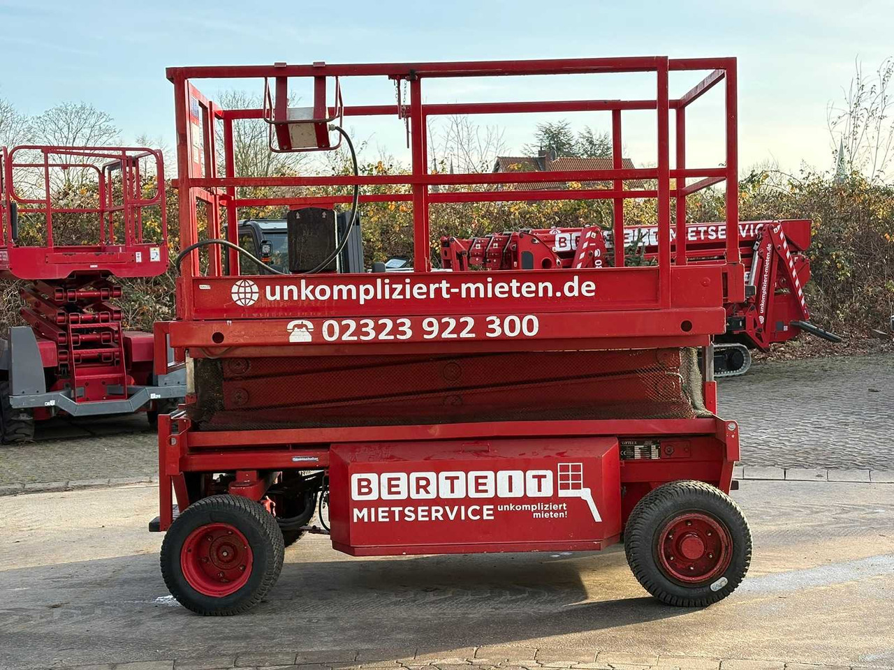 LIFTLUX - SL 83-16 - LIFTLUX SL 83-16 - 1995 - Emelő: 5 kép. LIFTLUX - SL 83-16 - LIFTLUX SL 83-16 - 1995 - Emelő: 5 kép.