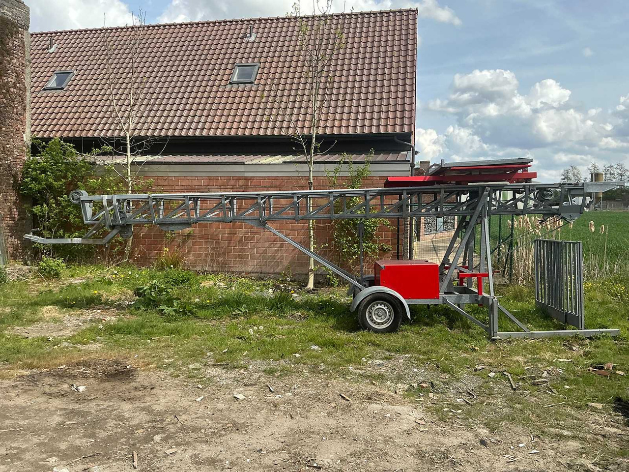 LMB 313 TL - Emelő: 3 kép. LMB 313 TL - Emelő: 3 kép.