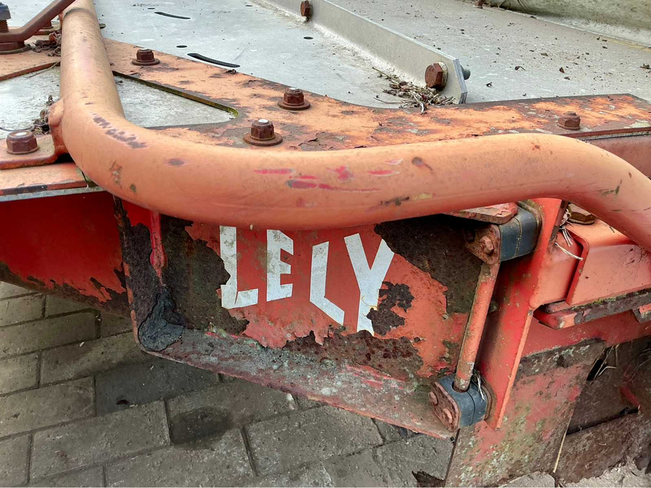 Lely 240TC - Tárcsás borona: 4 kép. Lely 240TC - Tárcsás borona: 4 kép.